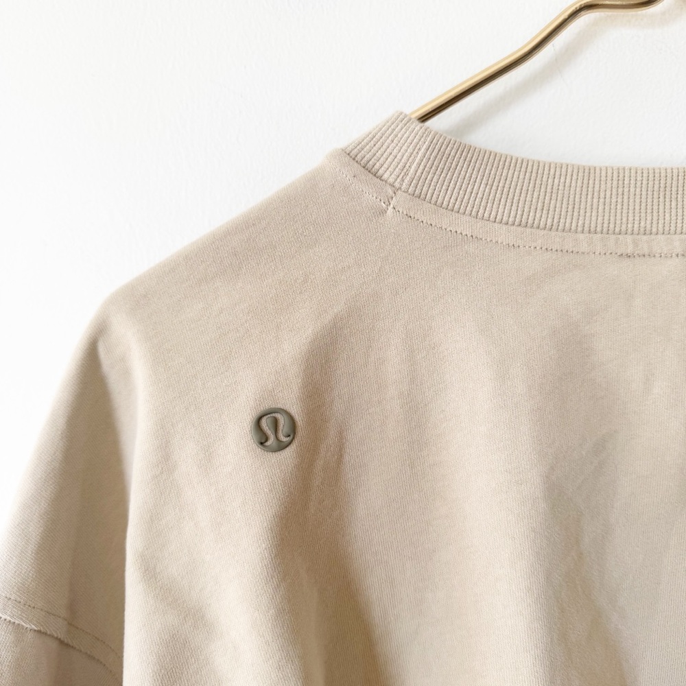 NWT Lululemon Heavyweight Tan Trench Cut Out T Shirt Crop Top L - Picture 9 of 11